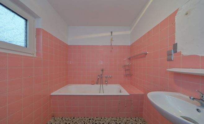 Badezimmer im Obergeschoss