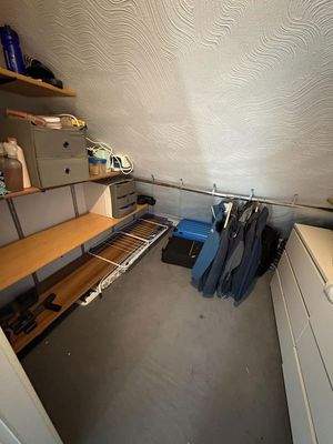 Abstellraum (Wäsche etc.)