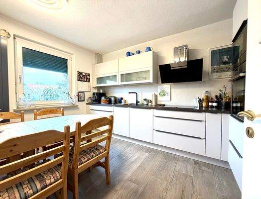 Hochwertige Einbauküche