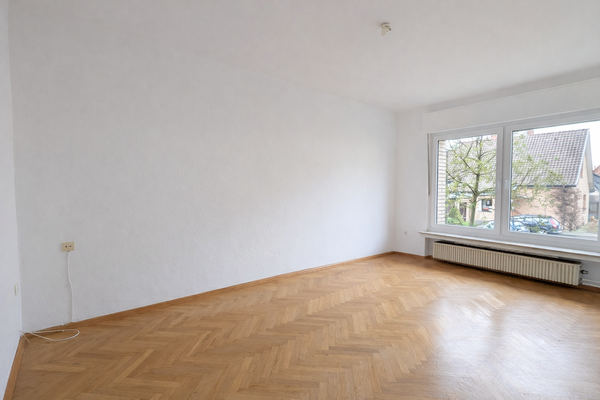 Schlafzimmer 2 mit Echtholzparkett