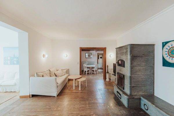 Wohnbereich mit Kamin 