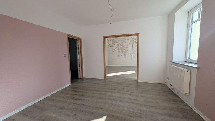 Zimmer in Wohnung 2 im EG