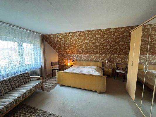 Schlafzimmer DG