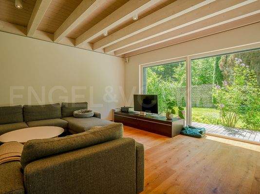 Lichtdurchfluteter Wohnbereich