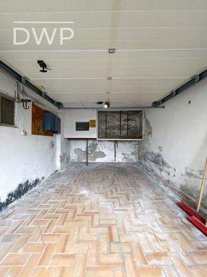 Garage mit zusätzlichem Stauraum