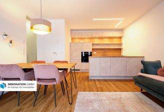 Offene Wohn-/Essküche