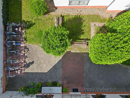 1052-25 Hof von oben.jpg