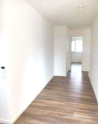 großzügiger Dielenbereich