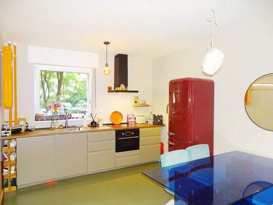 *Küche mit Essbereich