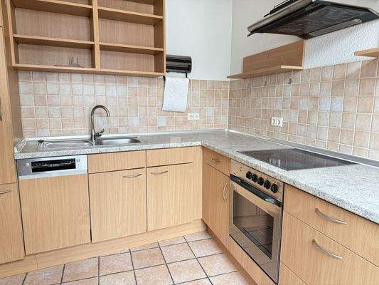 Die Küche mit Einbauküche