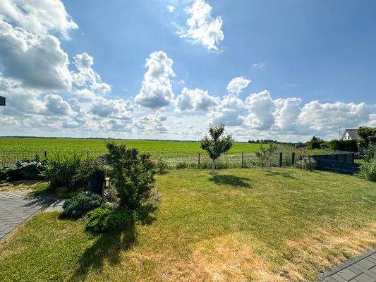 Garten mit unverbautem Blick