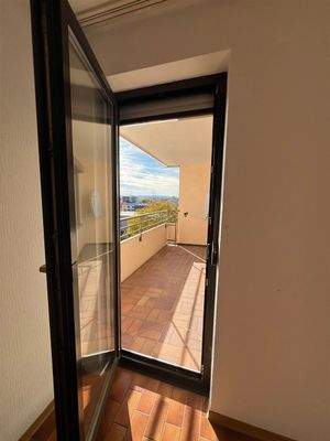 Zugang Balkon Essdiele