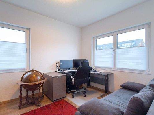 10. Arbeits- und Gästezimmer.jpeg