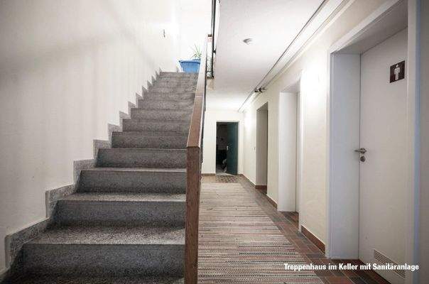 Treppenhaus Keller - Sanitäranlage