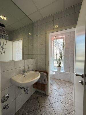 Toilette links_Herren