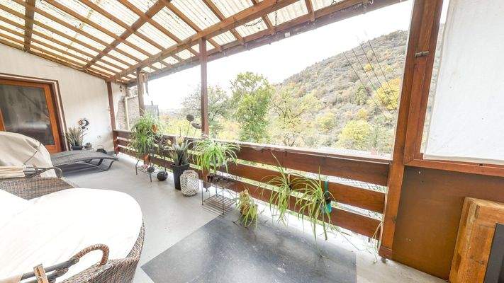 Terrasse mit wunderschönem Blick in die Natur