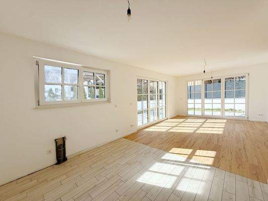 sonniger Wohn-Essbereich