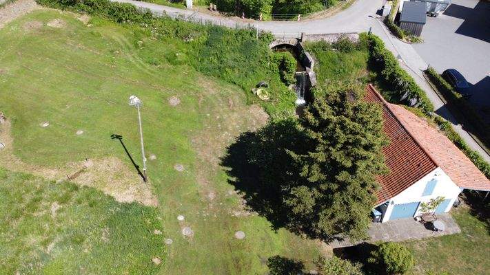 Schöne sehr ruhige Lage an kleiner Straße