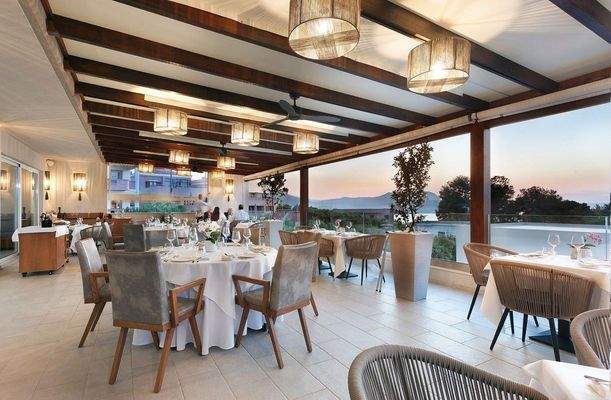 Hotel-for-sale-in-Chania-For-Sale-Hotel-for-sale-i