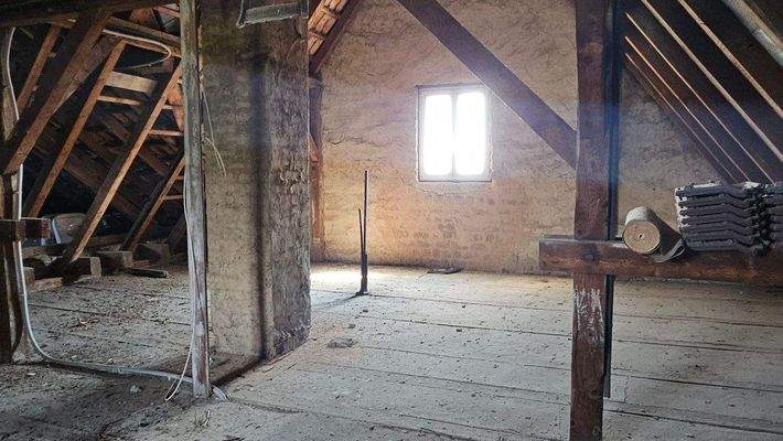 Teilansichten Dachgeschoss (8).jpg