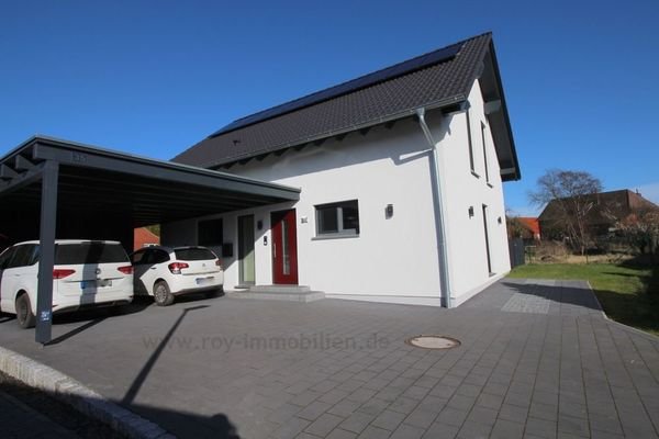 Auffahrt / Eingang