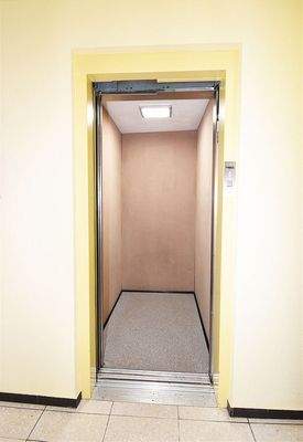 Bequemer Zugang über den Personenaufzug