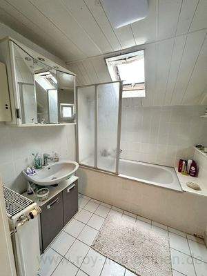 Badezimmer Vorderhaus