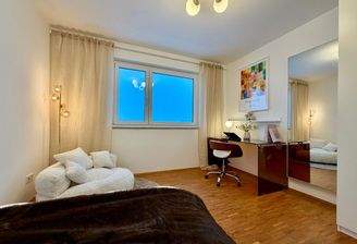 WG-Zimmer (2. Zimmer links)