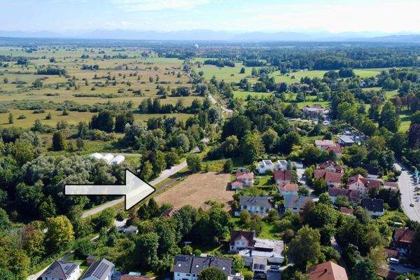 Grundstück mit Alpen