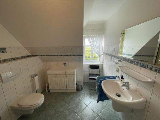 Badezimmer DG Ansicht 1