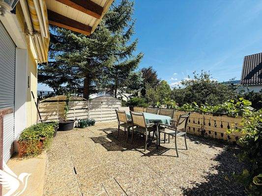 Südseite mit Terrasse 