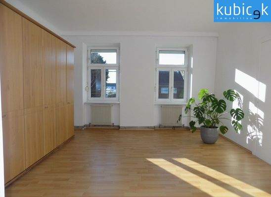 Schlaf-/Arbeitszimmer im OG