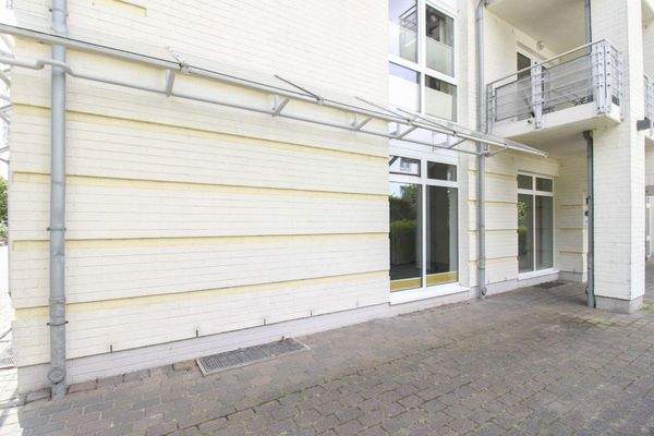 überdachte Außenfläche