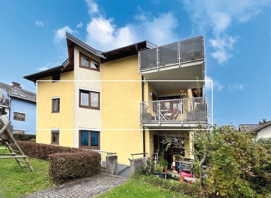 Wohnung mit Loggia im 1. Stock