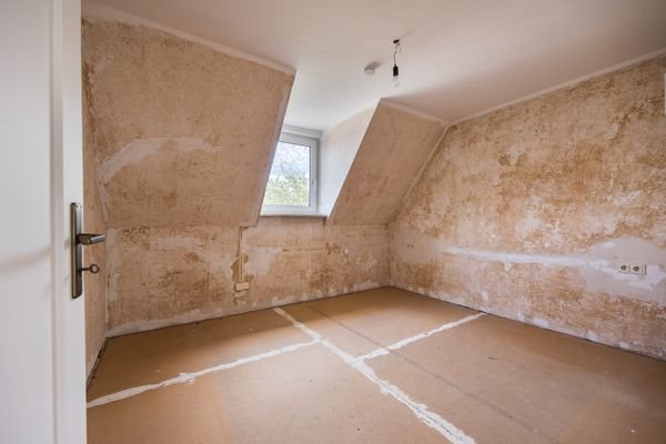 Arbeits-/Ankleidezimmer