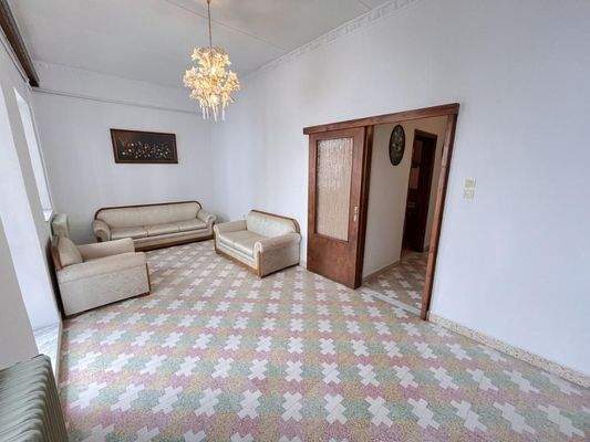 Kreta, Chania-Nea Chora: 2-Zimmer-Wohnung mit Balkon in der Nähe des Stadtzentrums zu verkaufen