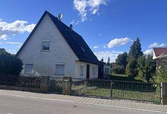 Einfamilienhaus mit großem Grundstück Münchsmünster www.immobilien-volners.de   (33).jpg
