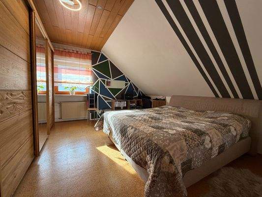 Schlafzimmer 1 von 3