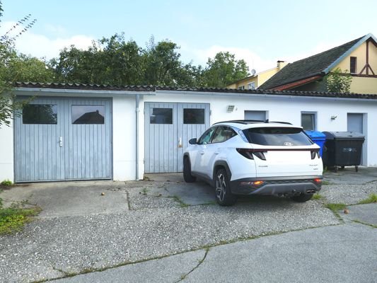 Garagen + Lagerfläche