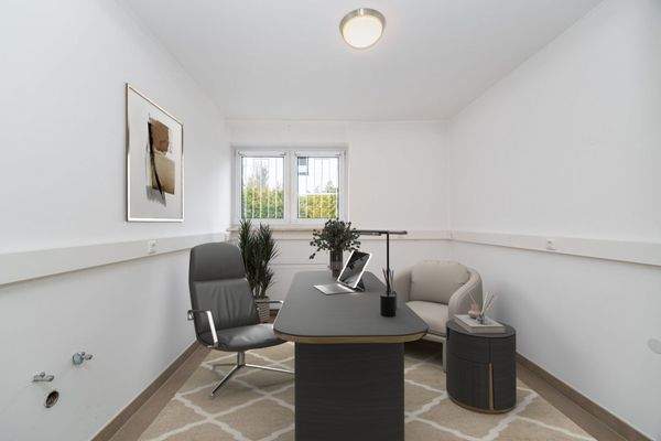 Büro EG mit Staging