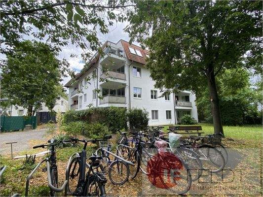 Fahrradabstellplatz Hof