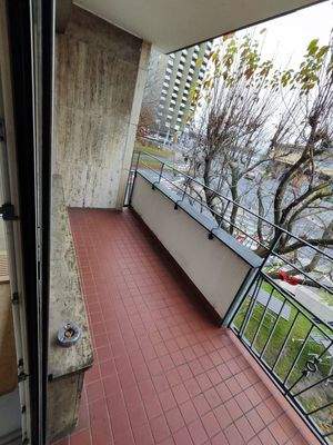 Büroraum 1 mit Balkon