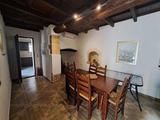 Kreta, Douliana: Renoviertes Steinhaus mit Pool und Garten zu verkaufen