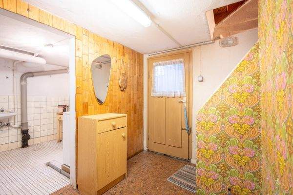 Keller mit Außentreppe