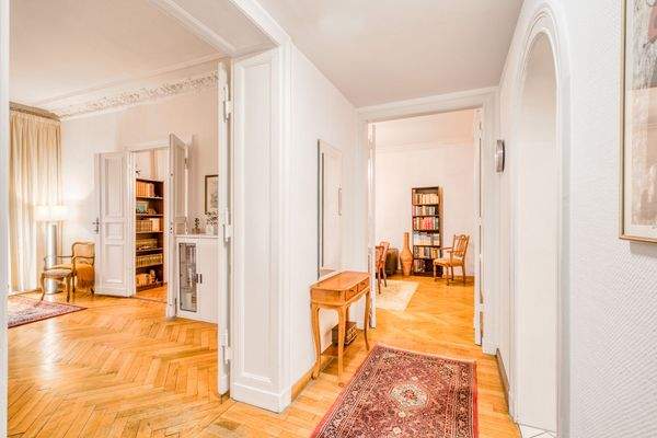 Großzügiges Entrée