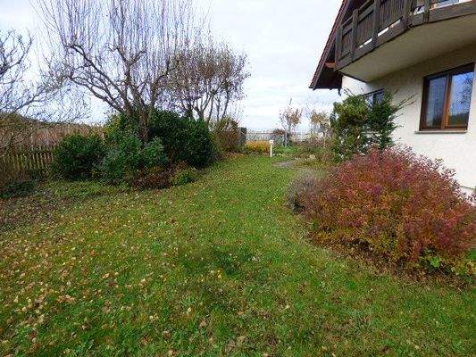 Gartenflächen - leben im Grünen (2).JPG