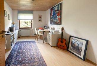 Büro -Gaste-Kinderzimmer