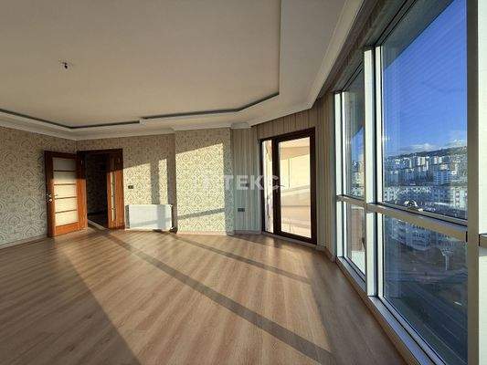 City-View Apartment Near the Sea in Trabzon Söğütlü