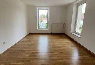 Schlafzimmer (VOR Ausbesserungsarbeiten)