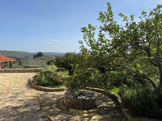 Kreta, Paidochori: Ländliches Steinhaus mit freier Aussicht zu verkaufen